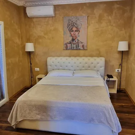 Hotel One 2*